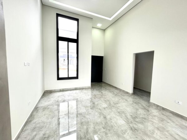 Encantadora residência com 155 m² de área construída em um terreno amplo de 420 m² - Imagem 9