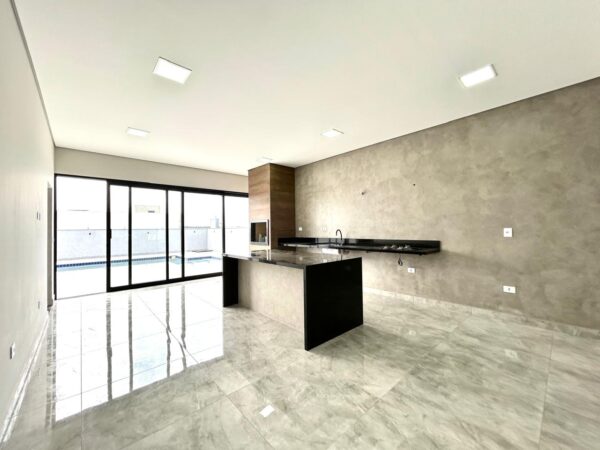 Encantadora residência com 155 m² de área construída em um terreno amplo de 420 m² - Imagem 6