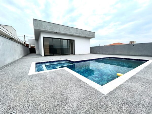 Encantadora residência com 155 m² de área construída em um terreno amplo de 420 m² - Imagem 17