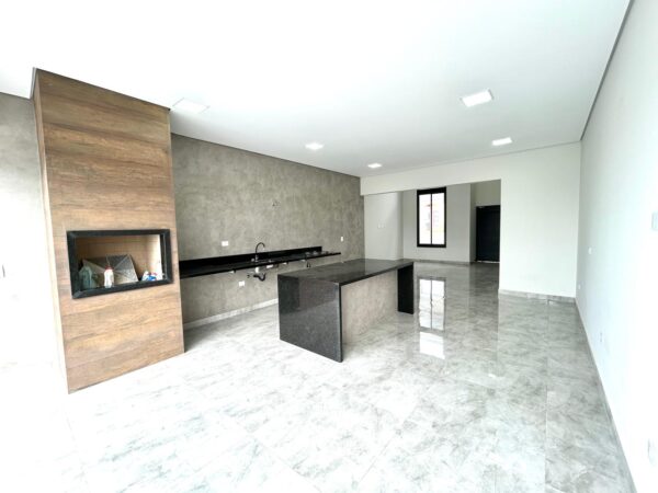 Encantadora residência com 155 m² de área construída em um terreno amplo de 420 m² - Imagem 16