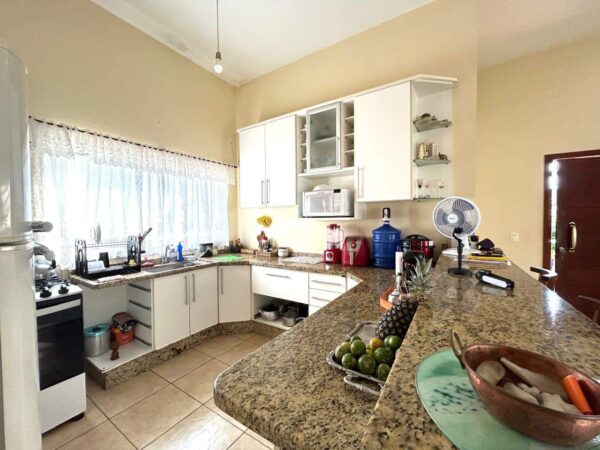 Casa com 4 dormitórios sendo uma suíte, oportunidade - Imagem 16