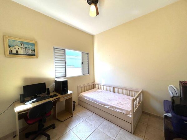 Casa com 4 dormitórios sendo uma suíte, oportunidade - Imagem 20