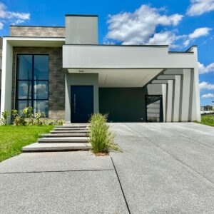 CASA COM ÁREA CONSTRUÍDA DE 200M²