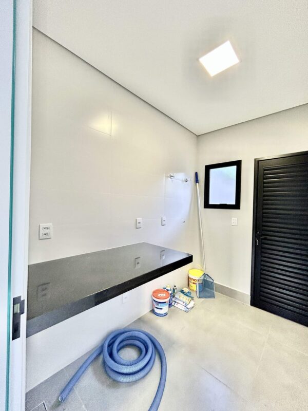 Casa com 3 dormitórios sendo uma suíte. - Imagem 20
