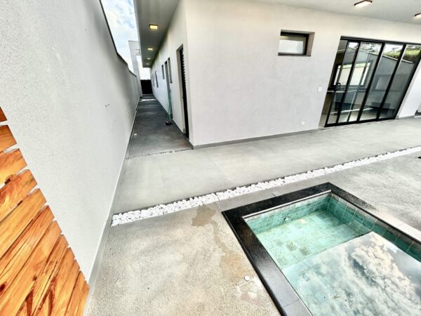 Casa com 3 dormitórios sendo uma suíte. - Imagem 28