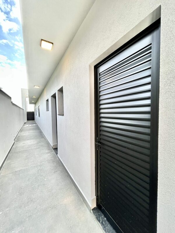 Casa com 3 dormitórios sendo uma suíte. - Imagem 30