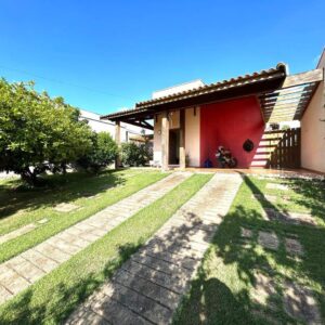 Casa com 4 dormitórios sendo uma suíte, oportunidade